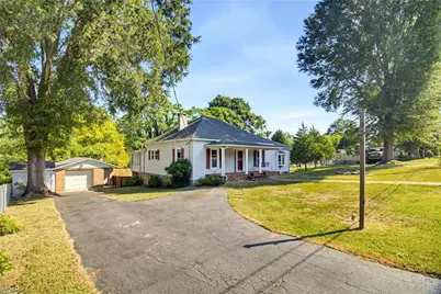 925 Overlook Avenue, Eden, NC 27288 - Photo 2