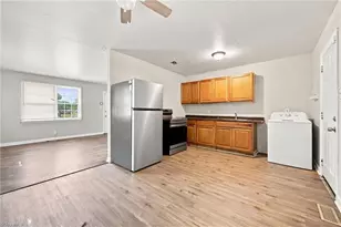 1607 Eastwood Ave, Greensboro, NC 27401 - Photo 4
