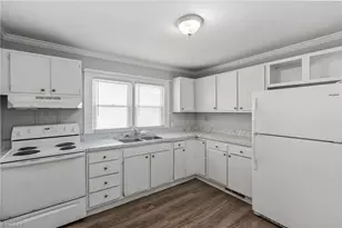 543 W Sprague St, Winston-Salem, NC 27127 - Photo 8