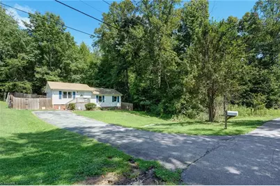 1030 Haywood Street, Eden, NC 27288 - Photo 2