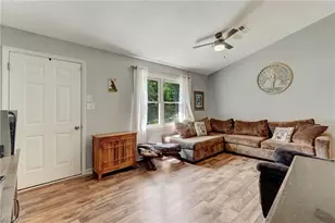 1030 Haywood St, Eden, NC 27288 - Photo 6