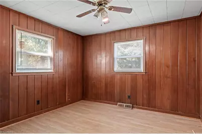 17 Edgewood View Lane, Winston-Salem, NC 27127 - Photo 18
