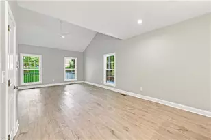 312 Della Dr, Winston-Salem, NC 27105 - Photo 16