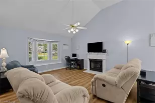 204 Aldridge Ln, Archdale, NC 27263 - Photo 4
