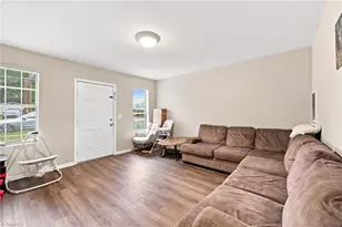 324 W Kime St, Burlington, NC 27215 - Photo 6
