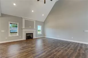 2226 Baker Crossroad Rd, Reidsville, NC 27320 - Photo 6