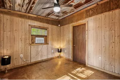 558 Throckmorton Road, Madison, NC 27025 - Photo 18