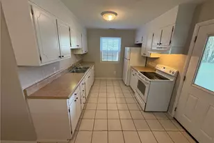 2201 Stonehaven Rd, Kernersville, NC 27284 - Photo 6