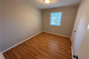 2201 Stonehaven Rd, Kernersville, NC 27284 - Photo 10
