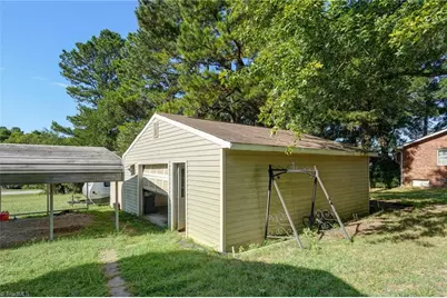 4906 Pheasant Drive, Greensboro, NC 27406 - Photo 30