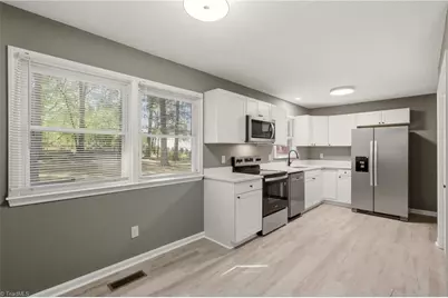 436 Elam Avenue, Eden, NC 27288 - Photo 6