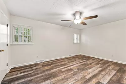 5619 Virgilwood Drive, Greensboro, NC 27409 - Photo 16