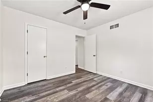 5619 Virgilwood Dr, Greensboro, NC 27409 - Photo 20