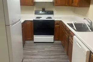 2811 Tully Square, Winston-Salem, NC 27106 - Photo 4