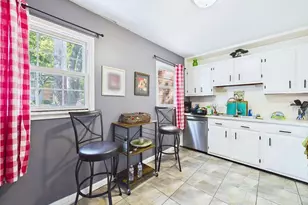 3219 Regents Park Ln, Greensboro, NC 27455 - Photo 6