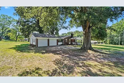 4129 High Point Road, Winston-Salem, NC 27107 - Photo 6