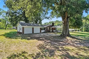 4129 High Point Rd, Winston-Salem, NC 27107 - Photo 6