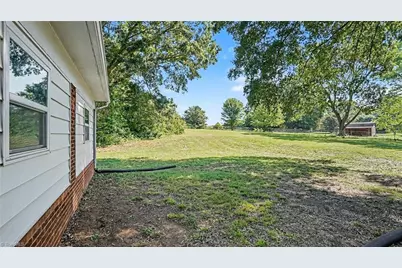 4129 High Point Road, Winston-Salem, NC 27107 - Photo 28