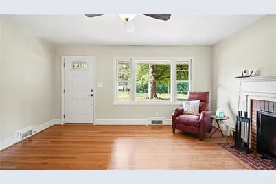 4129 High Point Road, Winston-Salem, NC 27107 - Photo 10