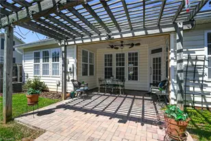 42 Wheelwright Ct, Greensboro, NC 27455 - Photo 6