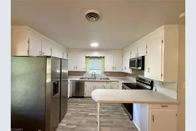 316 Old Hollow Road, Winston-Salem, NC 27105 - Photo 2