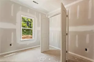 107 Barlow Cir, Winston-Salem, NC 27105 - Photo 8
