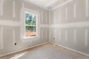 113 Barlow Cir, Winston-Salem, NC 27105 - Photo 8