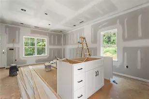 113 Barlow Cir, Winston-Salem, NC 27105 - Photo 6