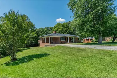 1719 E Center Street Extension, Lexington, NC 27292 - Photo 2