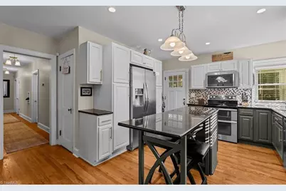 816 Ferndale Boulevard, High Point, NC 27262 - Photo 16