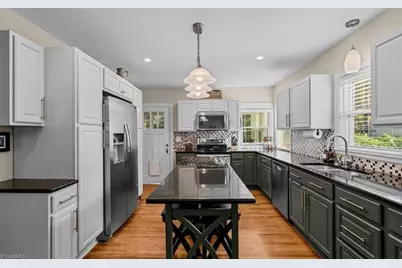 816 Ferndale Boulevard, High Point, NC 27262 - Photo 14