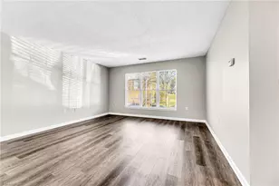 1911 Walker Ave, Greensboro, NC 27403 - Photo 4