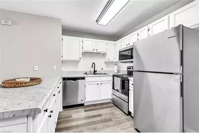 1911 Walker Avenue, Greensboro, NC 27403 - Photo 6