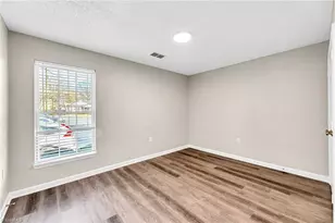 1911 Walker Ave, Greensboro, NC 27403 - Photo 10