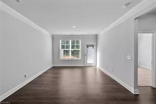 219 Stamm Dr, Greensboro, NC 27455 - Photo 10