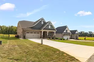 241 Shady Brook Ln, Winston-Salem, NC 27023 - Photo 2