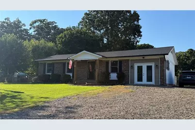 190 Southridge Run Lane, North Wilkesboro, NC 28659 - Photo 2
