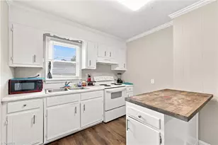 1450 Baldwin Branch Church Rd, Elizabethtown, NC 28337 - Photo 12