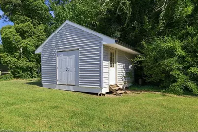 105 Peach Orchard Drive, Greensboro, NC 27455 - Photo 30