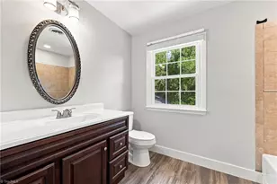 105 Peach Orchard Dr, Greensboro, NC 27455 - Photo 20