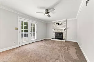 105 Peach Orchard Dr, Greensboro, NC 27455 - Photo 14