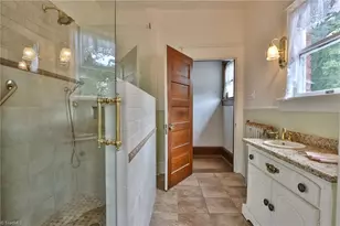 418 W Main St, Elkin, NC 28621 - Photo 22