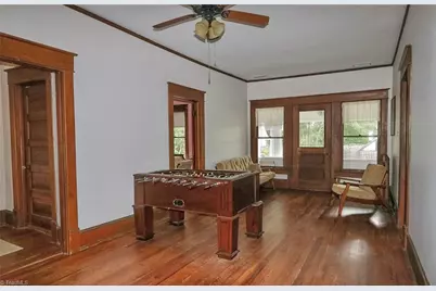 418 W Main Street, Elkin, NC 28621 - Photo 32