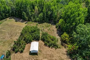 802 Strawberry Rd, Reidsville, NC 27320 - Photo 42