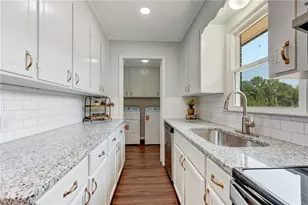 802 Strawberry Rd, Reidsville, NC 27320 - Photo 24