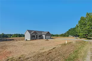 298 Cole Rd, Reidsville, NC 27320 - Photo 8