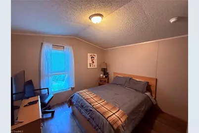 2828 E Pine Street, Mount Airy, NC 27030 - Photo 16