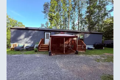 2828 E Pine Street, Mount Airy, NC 27030 - Photo 2