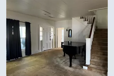 207 Summit Street, Walnut Cove, NC 27052 - Photo 8