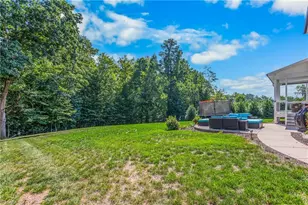 569 Wentworth Dr, Winston-Salem, NC 27107 - Photo 38